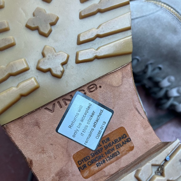 Vince Cabria taupe grey suede ankle boot size 8, box and bag included - Picture 6 of 13